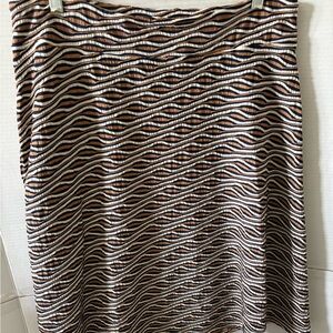 dressbarn Wavy Patterned A-Line Skirt in Brown and Black
